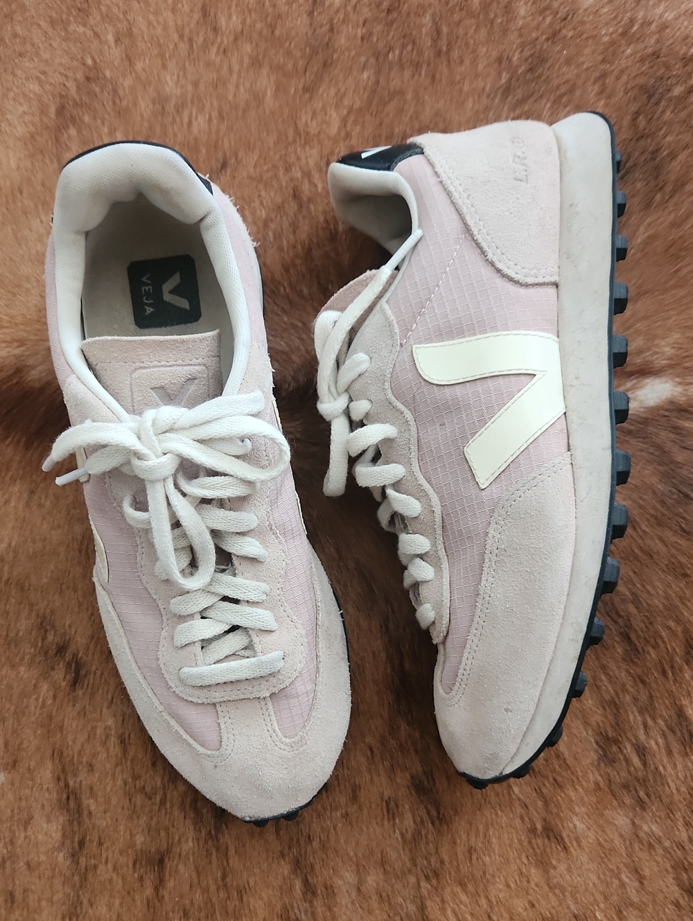 Veja Rio Branco Sneakers Pink/blush And Tan Size 8